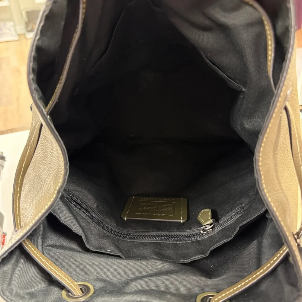 Mens Coach Backpack - Picture 9 of 11